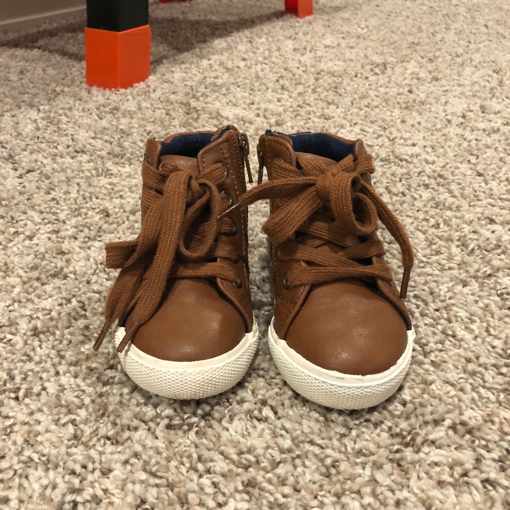 Toddler Cat & Jack Sneakers - Size 5